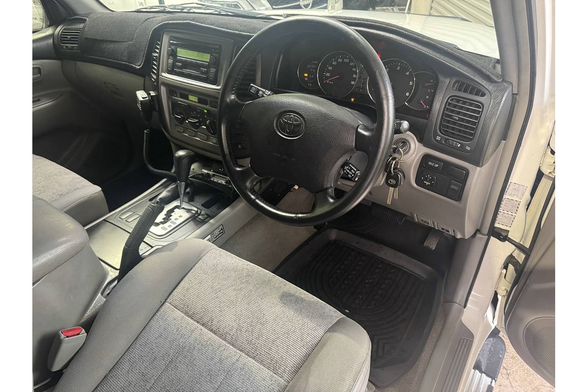2003 Toyota Landcruiser GXL HDJ100R
