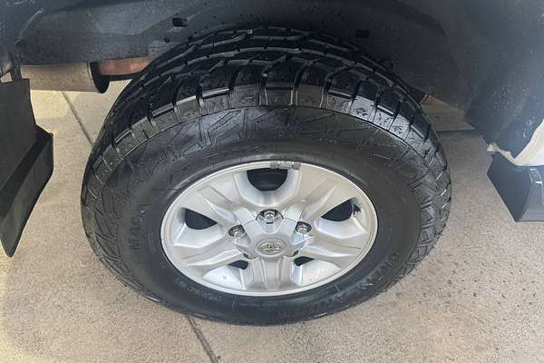 2003 Toyota Landcruiser GXL HDJ100R