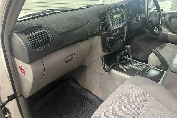 2003 Toyota Landcruiser GXL HDJ100R