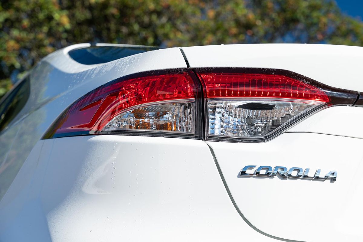 2020 Toyota Corolla Ascent Sport Hybrid ZWE211R