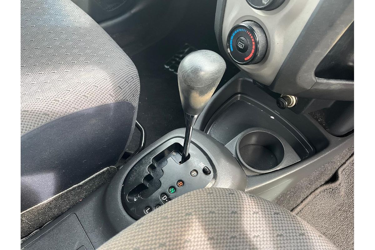 2010 Toyota Yaris YR NCP90R