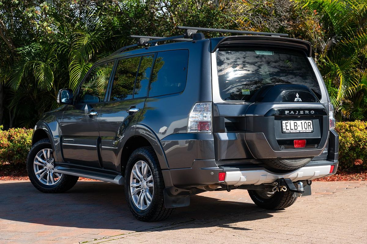 2020 Mitsubishi Pajero Exceed NX