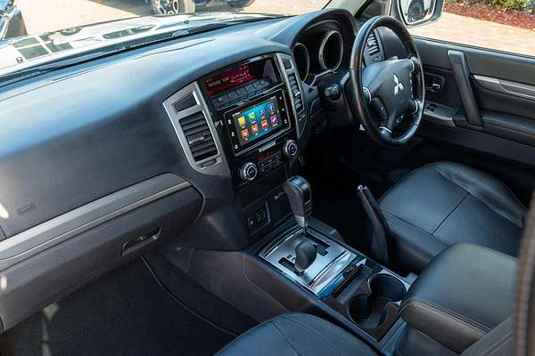 2020 Mitsubishi Pajero Exceed NX