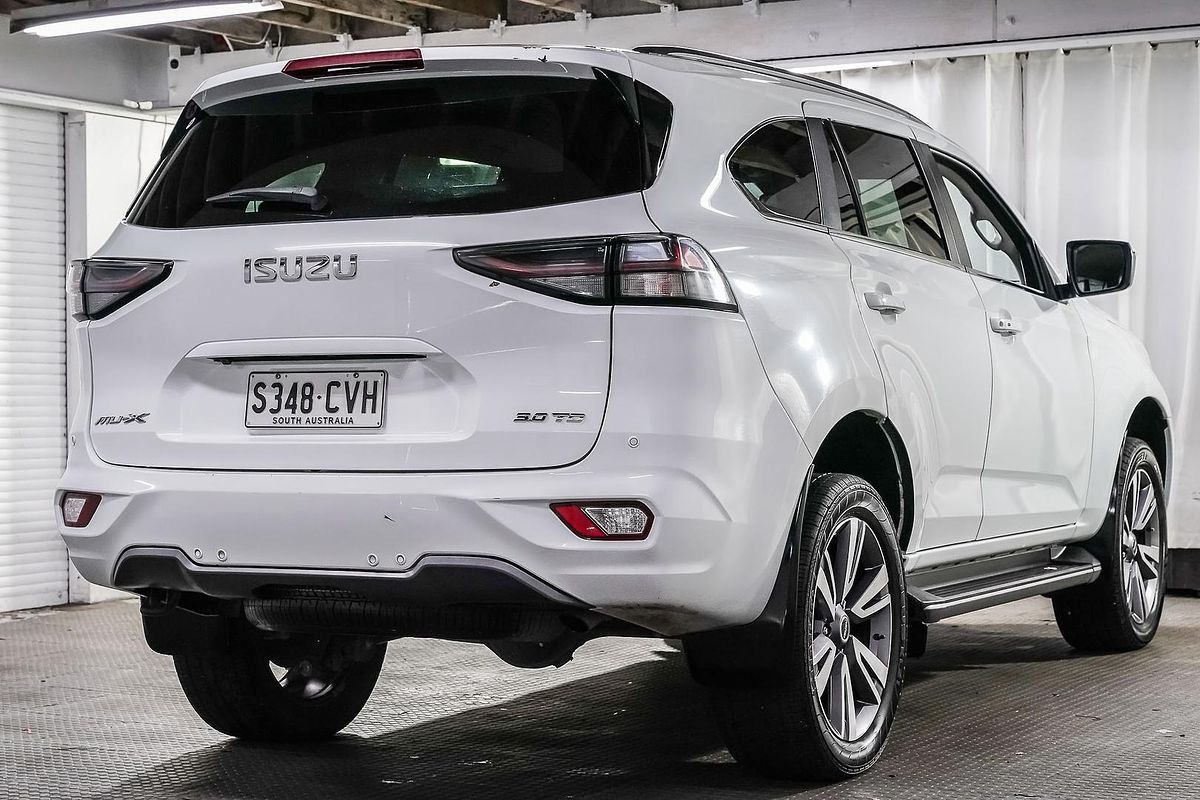 2023 Isuzu MU-X LS-T