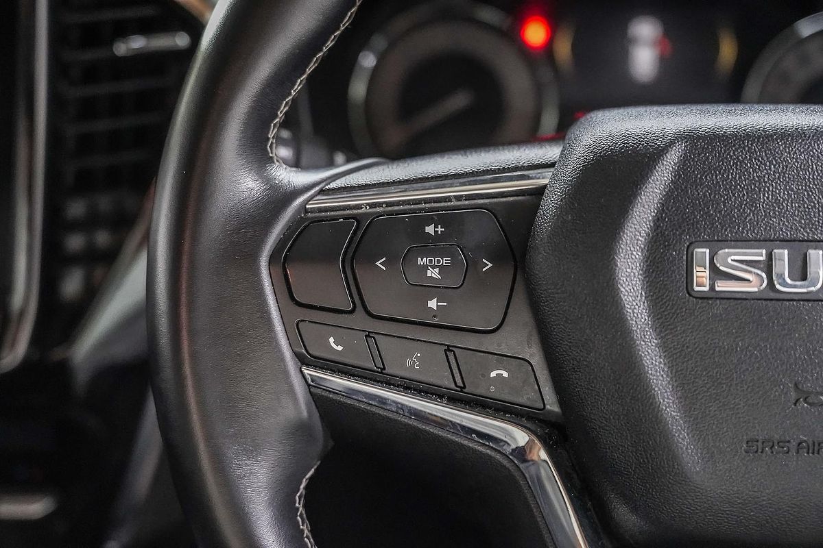 2023 Isuzu MU-X LS-T