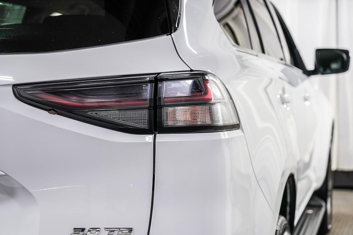 2023 Isuzu MU-X LS-T