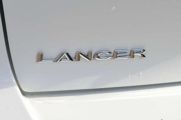 2015 Mitsubishi LANCER ES Sport CJ