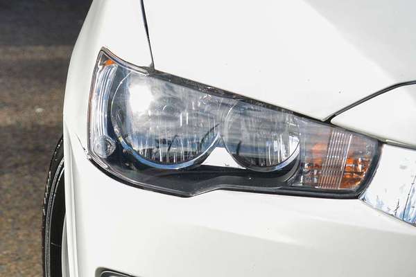 2015 Mitsubishi LANCER ES Sport CJ