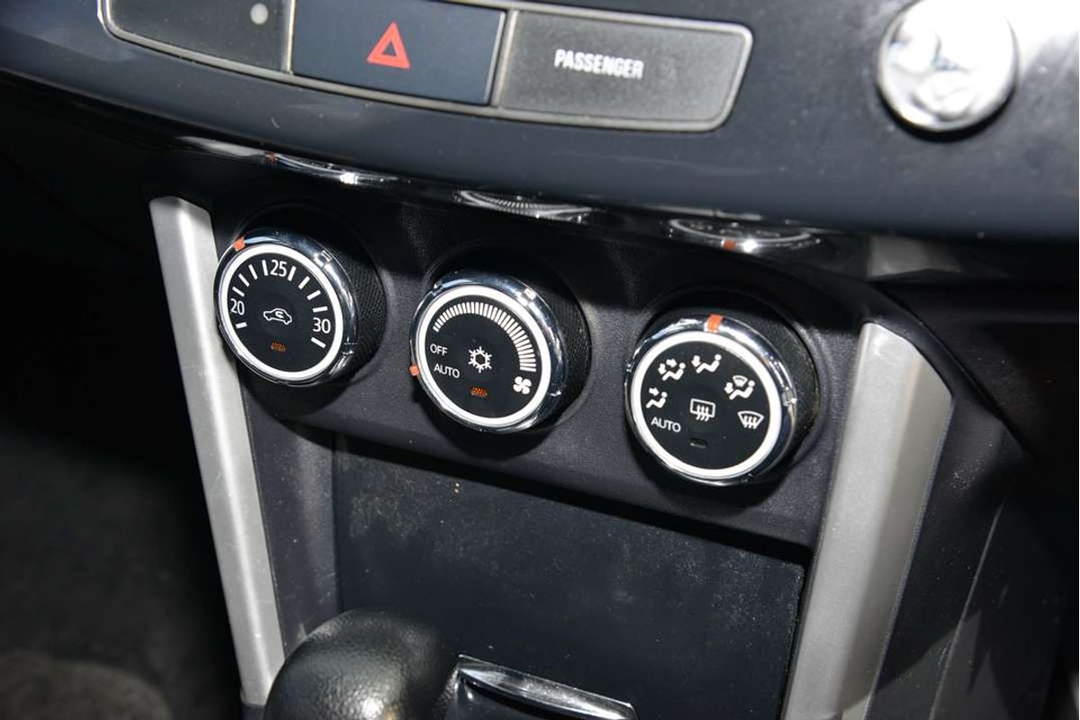 2015 Mitsubishi LANCER ES Sport CJ