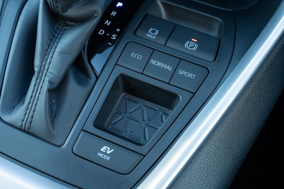2025 Toyota RAV4 GX AXAH52R