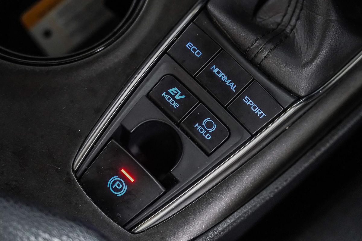 2022 Toyota Camry Ascent AXVH70R