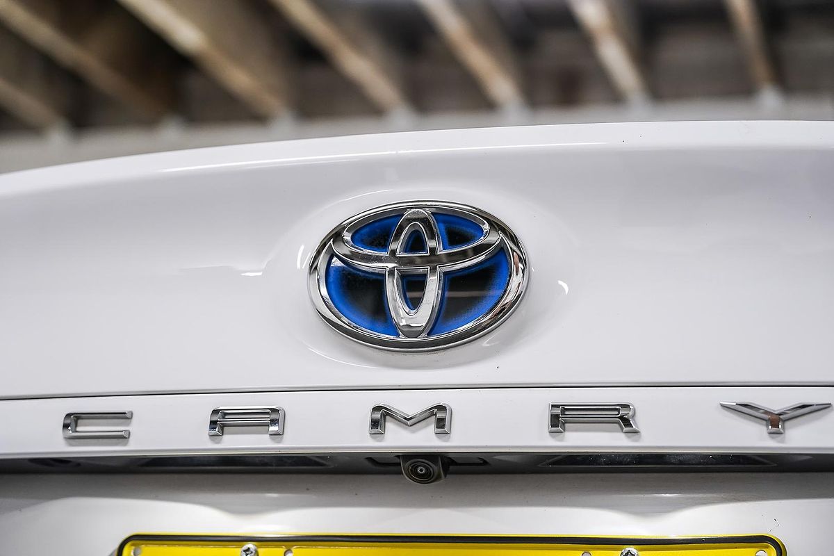 2022 Toyota Camry Ascent AXVH70R