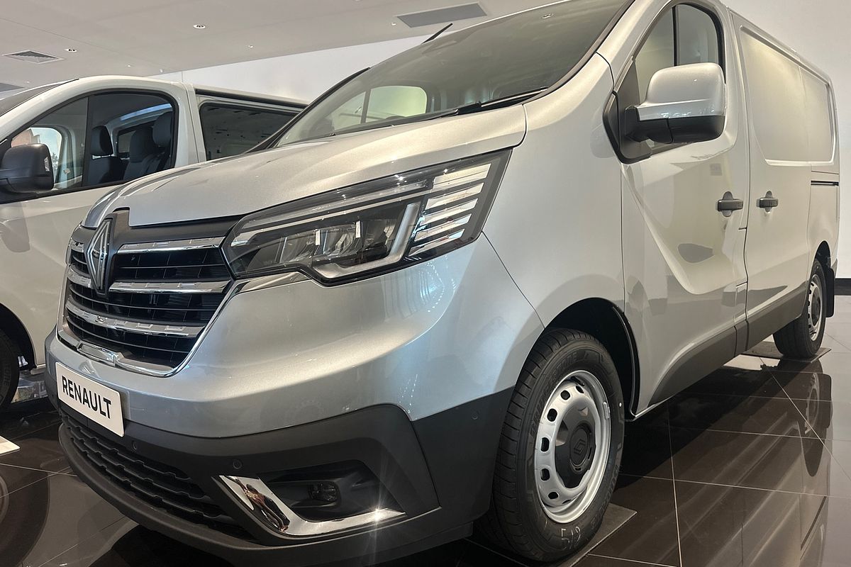 2025 Renault Trafic Premium X82 SWB