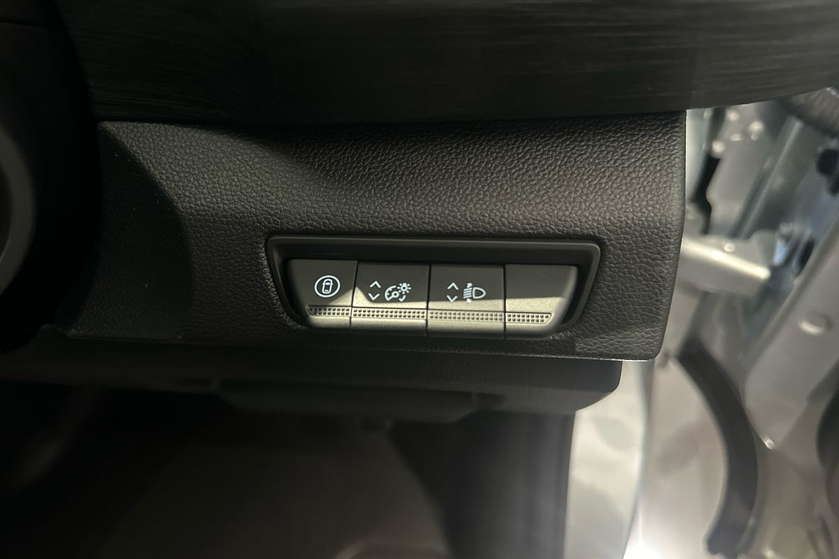2025 Renault Trafic Premium X82 SWB