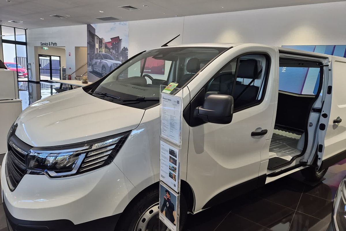 2025 Renault Trafic Pro X82 SWB
