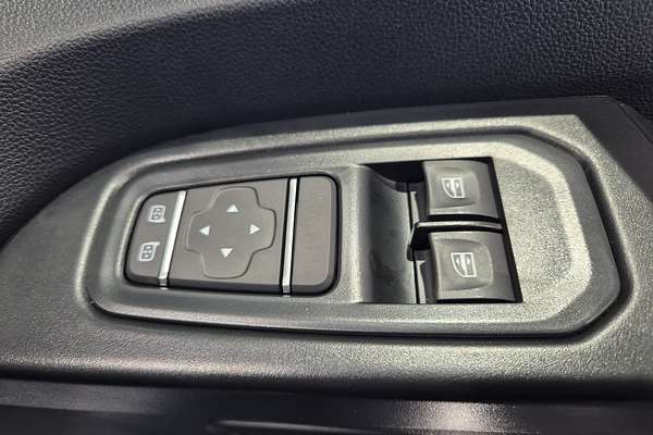 2025 Renault Trafic Pro X82 SWB