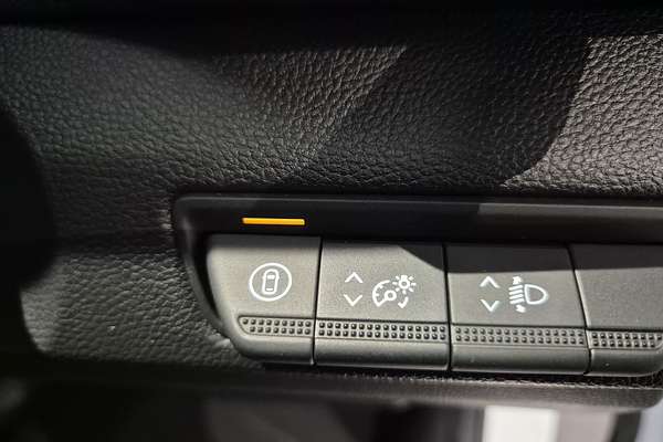 2025 Renault Trafic Pro X82 SWB