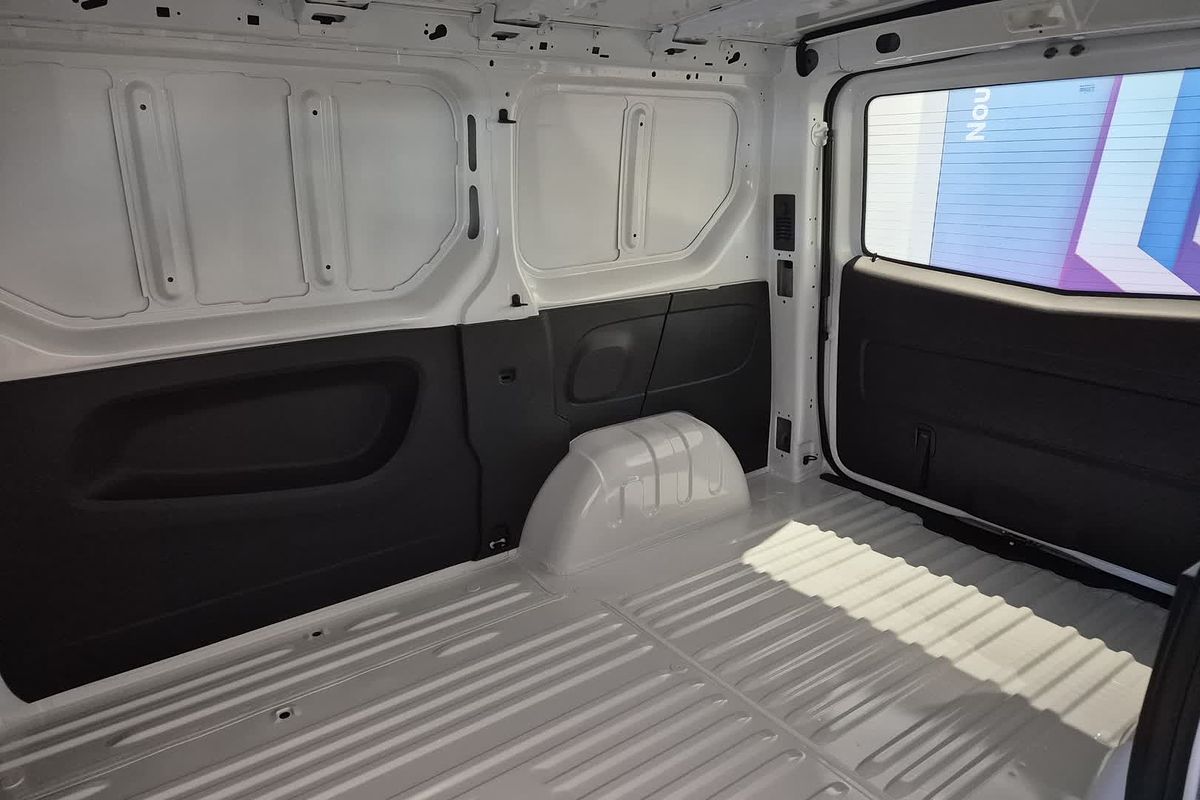 2025 Renault Trafic Pro X82 SWB