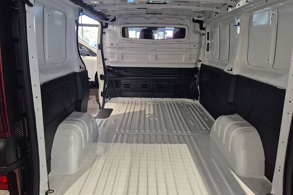 2025 Renault Trafic Pro X82 SWB