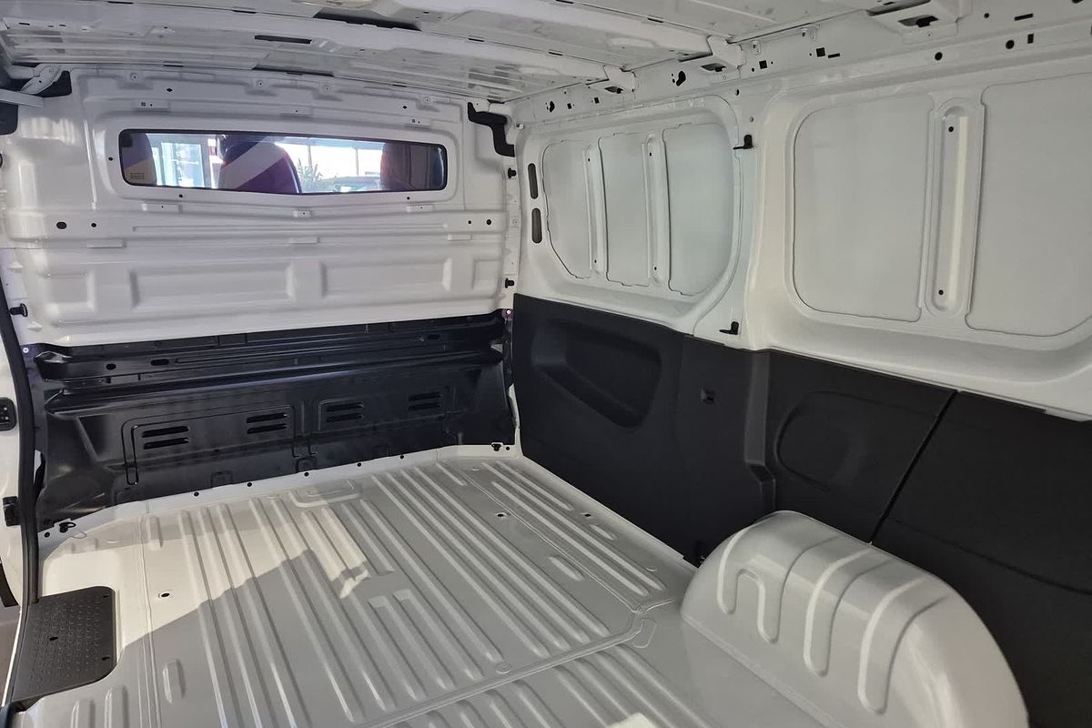 2025 Renault Trafic Pro X82 SWB