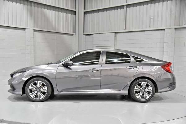 2019 Honda Civic VTi-L 10th Gen