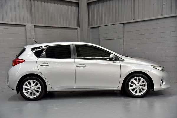 2014 Toyota Corolla Ascent Sport ZRE182R
