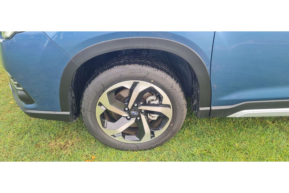 2024 Subaru Forester 2.5i-S S5