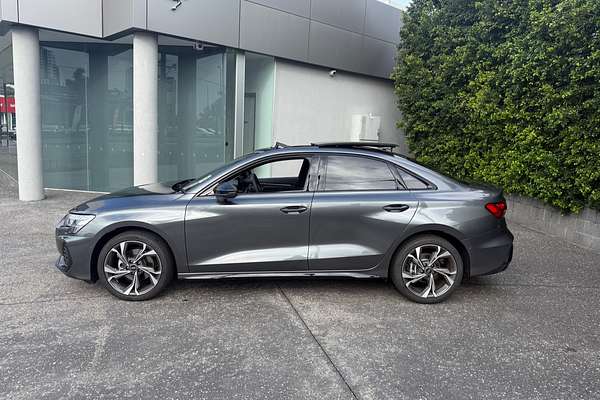 2024 Audi A3 35 TFSI S line GY
