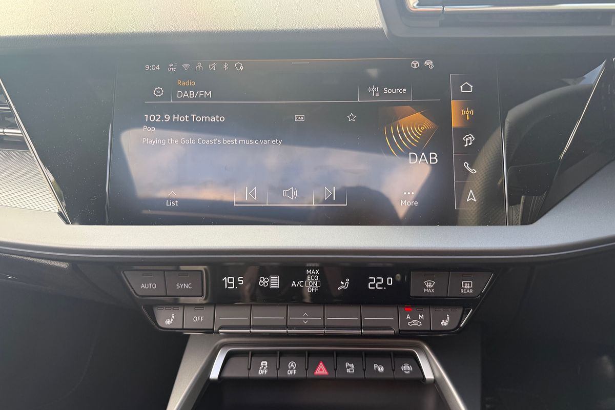 2024 Audi A3 35 TFSI S line GY