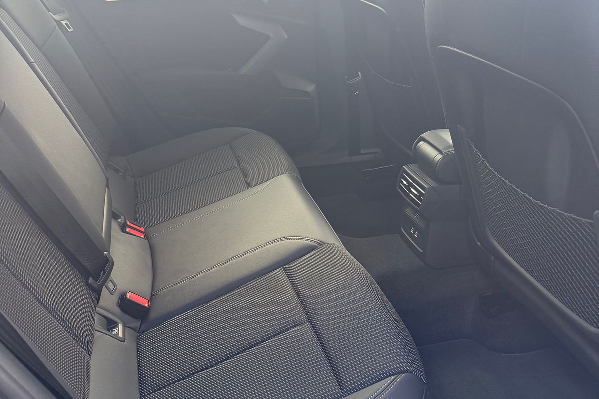 2024 Audi A3 35 TFSI S line GY