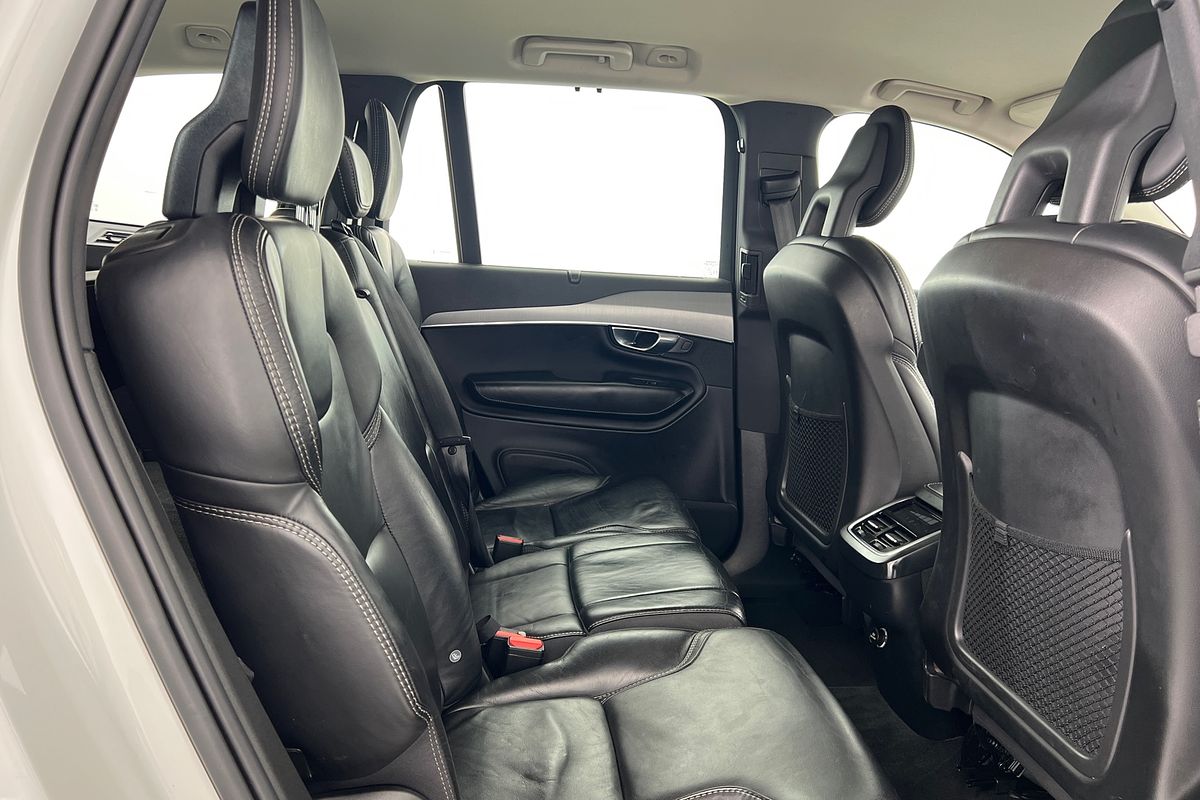 2020 Volvo XC90 D5 Momentum