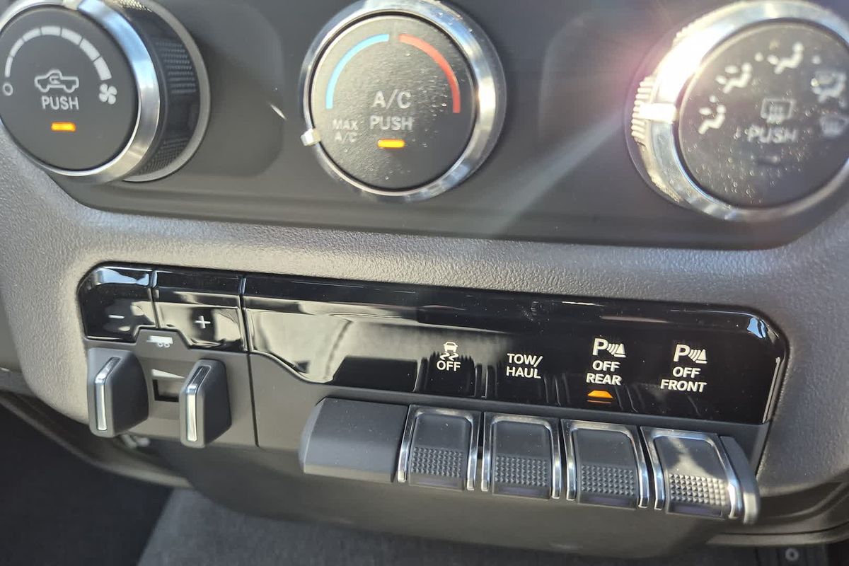 2024 RAM 1500 Big Horn DT 4X4 SWB