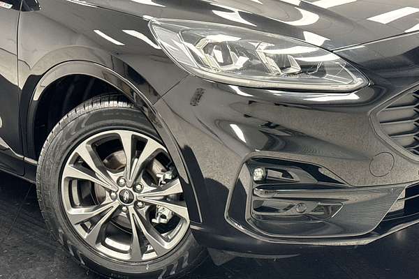 2022 Ford Escape ST-Line ZH