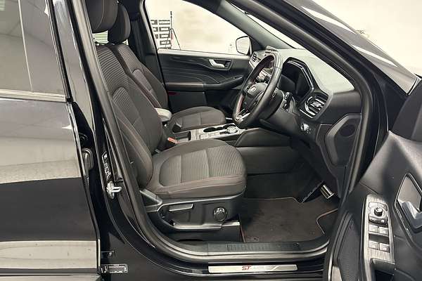 2022 Ford Escape ST-Line ZH