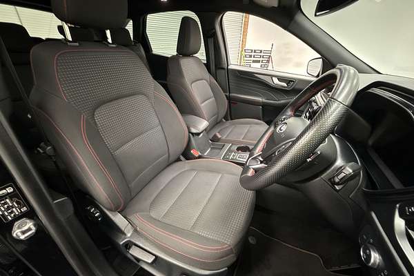 2022 Ford Escape ST-Line ZH
