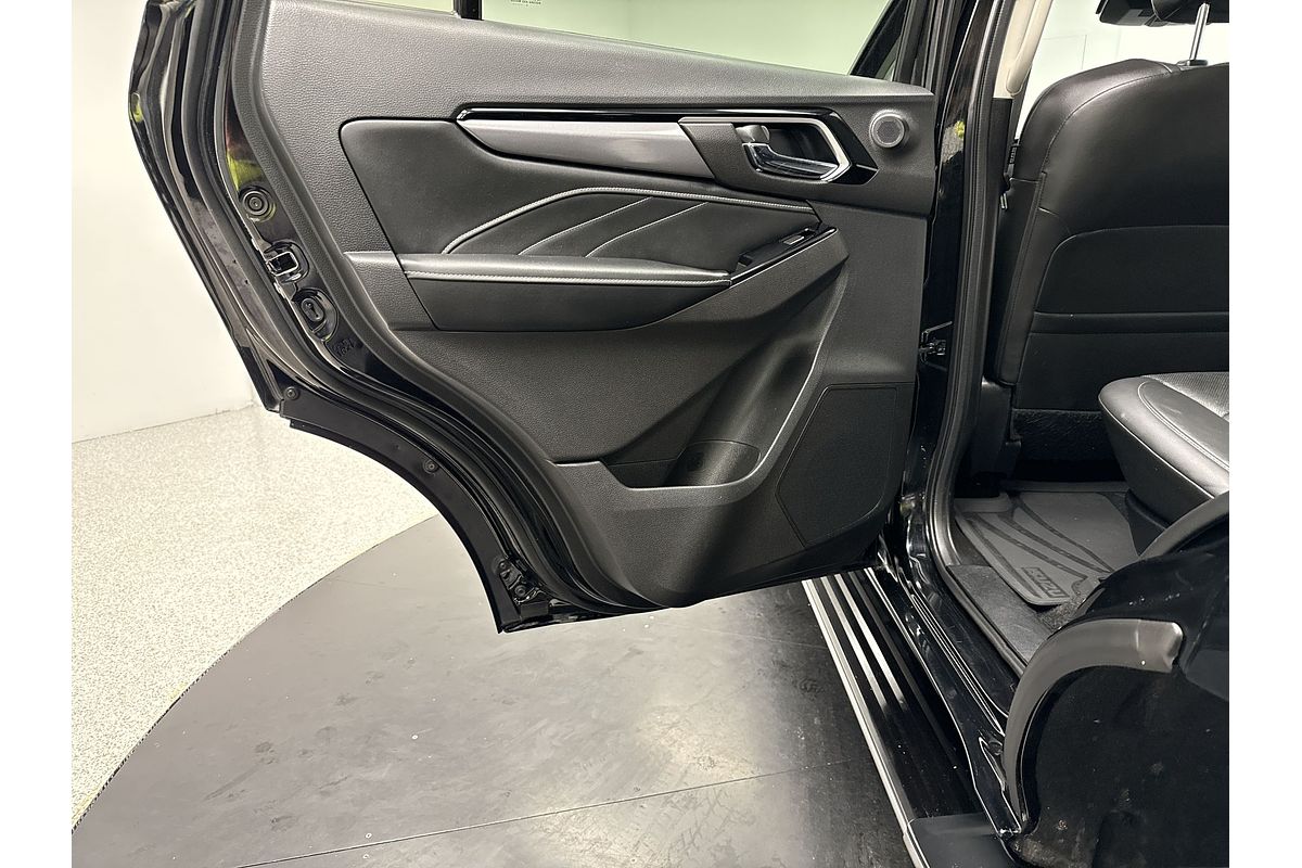 2021 Isuzu MU-X LS-T