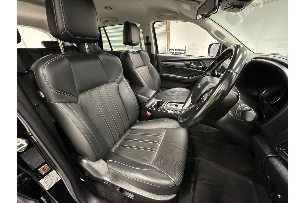 2021 Isuzu MU-X LS-T