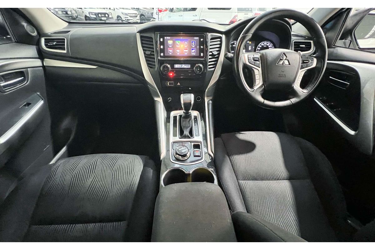 2018 Mitsubishi Pajero Sport GLX QE