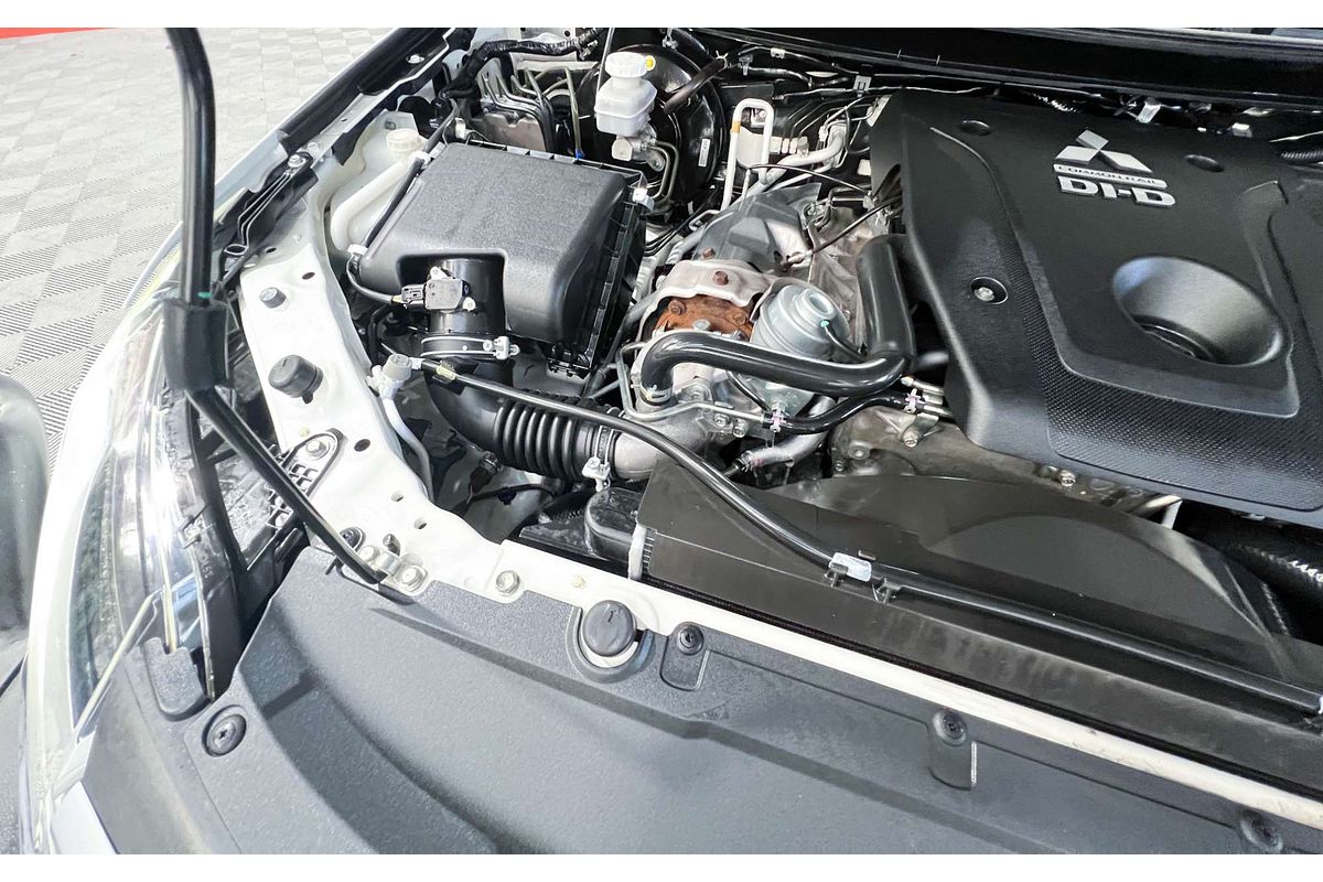 2018 Mitsubishi Pajero Sport GLX QE