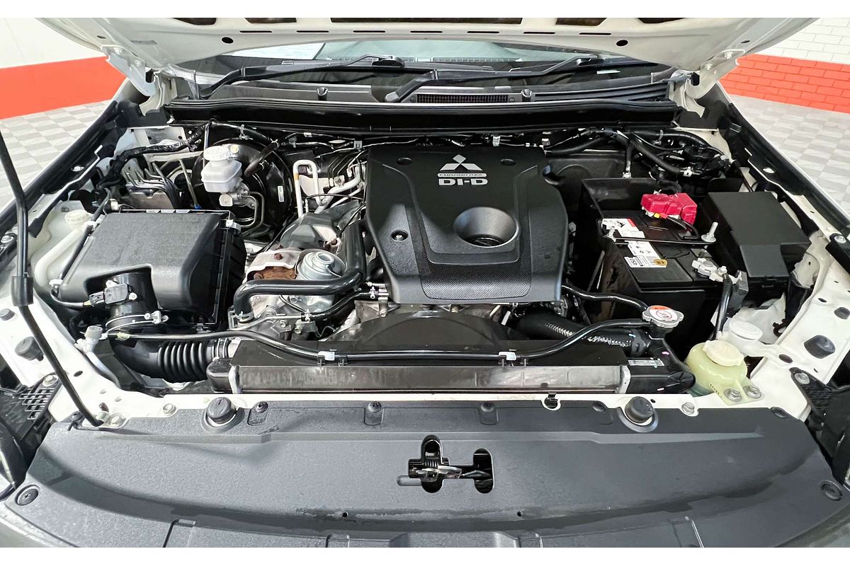 2018 Mitsubishi Pajero Sport GLX QE
