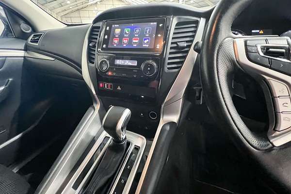 2018 Mitsubishi Pajero Sport GLX QE