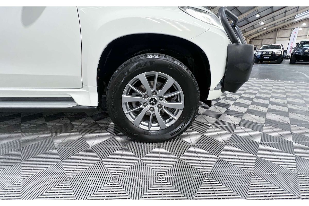 2018 Mitsubishi Pajero Sport GLX QE