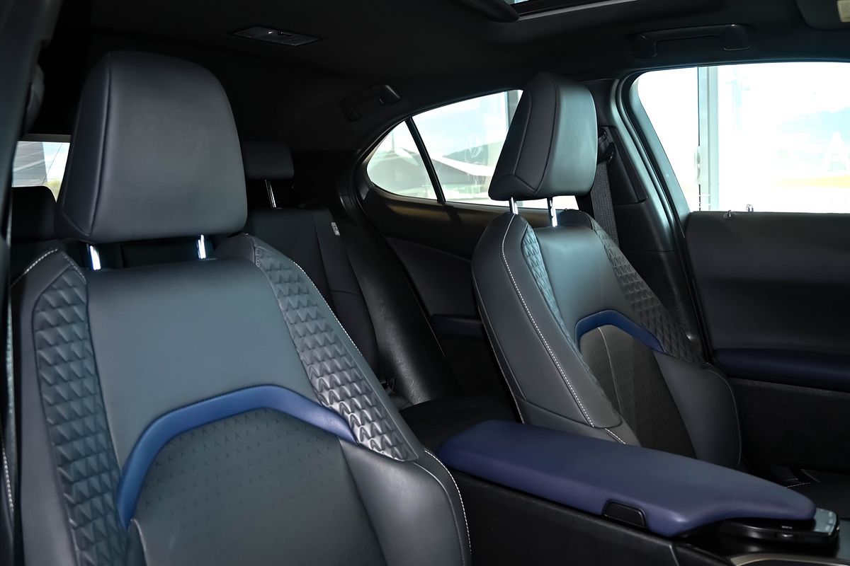 2021 Lexus UX UX200 Luxury MZAA10R
