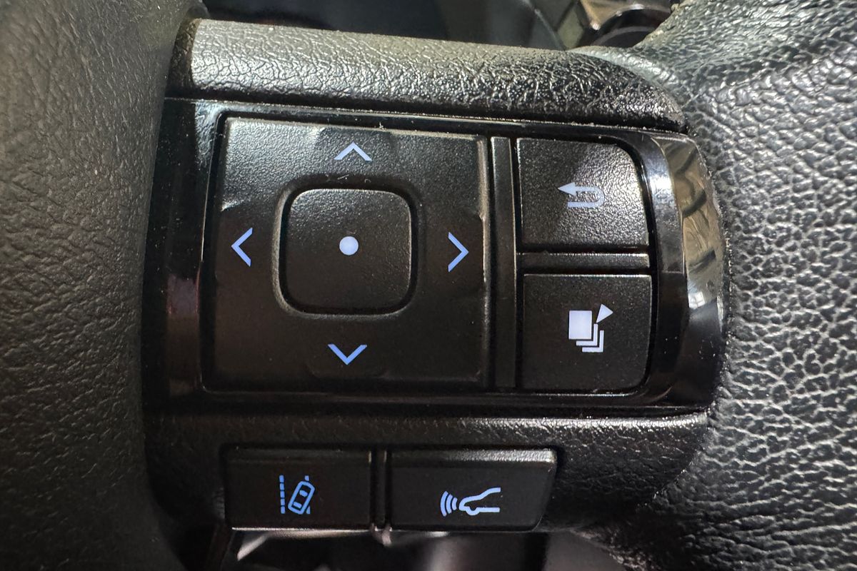 2020 Toyota Hilux Rogue GUN126R