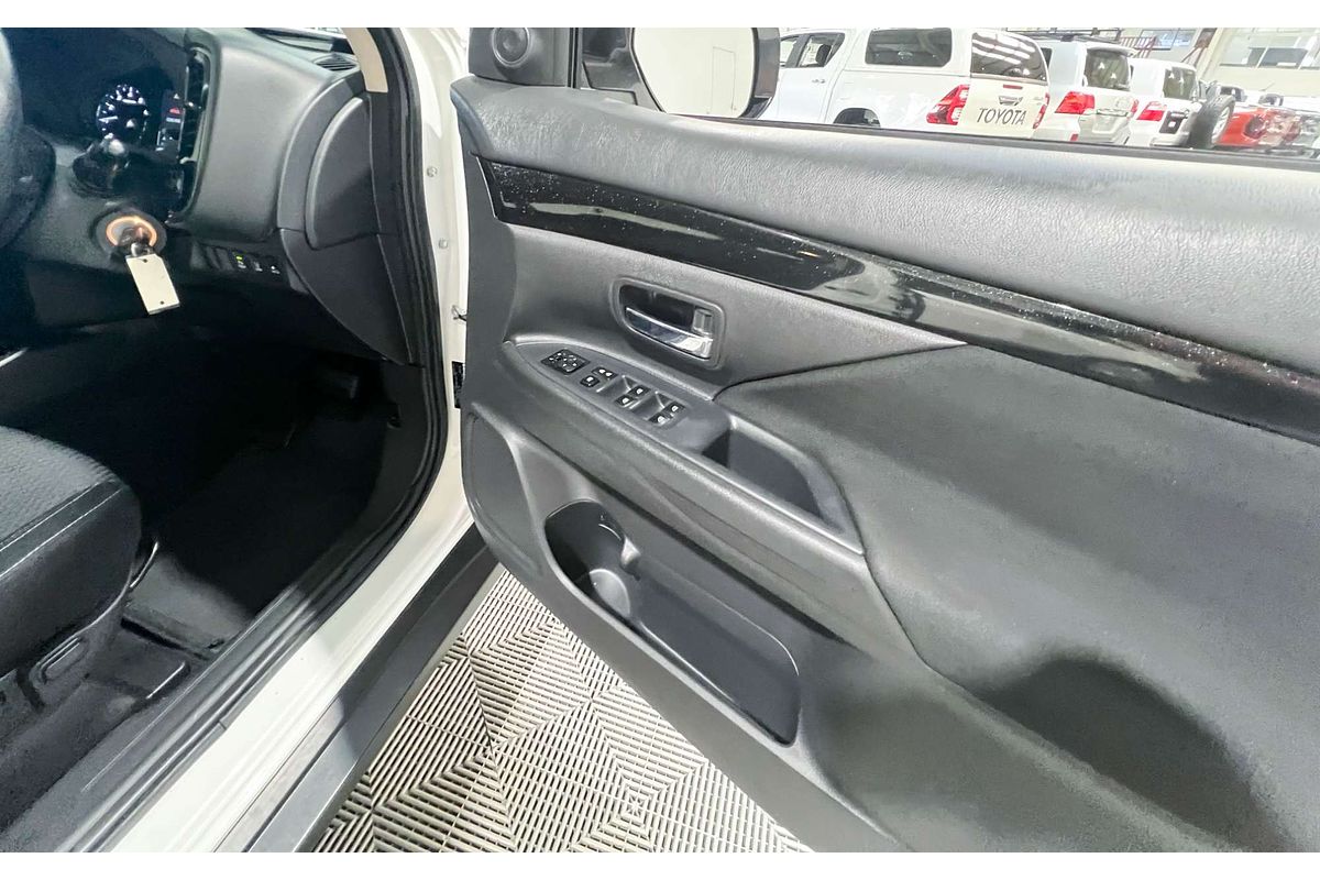 2020 Mitsubishi Outlander ES ADAS ZL