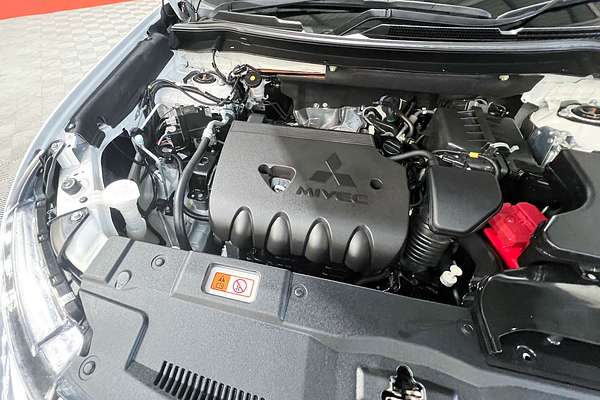 2020 Mitsubishi Outlander ES ADAS ZL