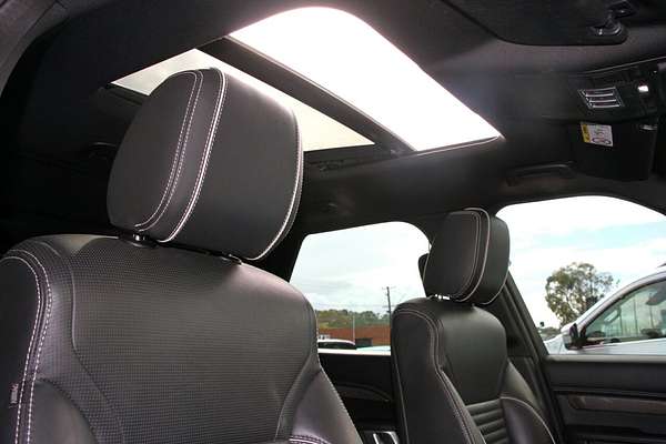 2020 Land Rover Discovery SD6 HSE Series 5