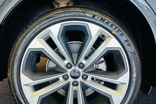 2019 Audi Q5 50 TDI sport Black Edition FY