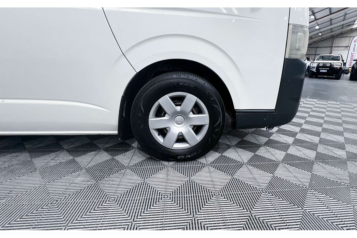2007 Toyota Hiace KDH201R LWB