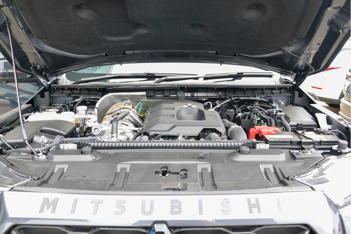 2024 Mitsubishi Triton GSR MV 4X4